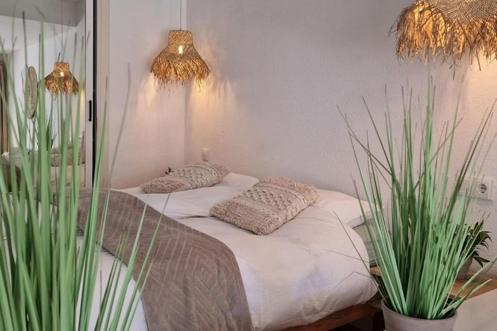 Luxe Studio Met Ruim Terras, Vlak Aan Zee! Sitio de Calahonda 외부 사진